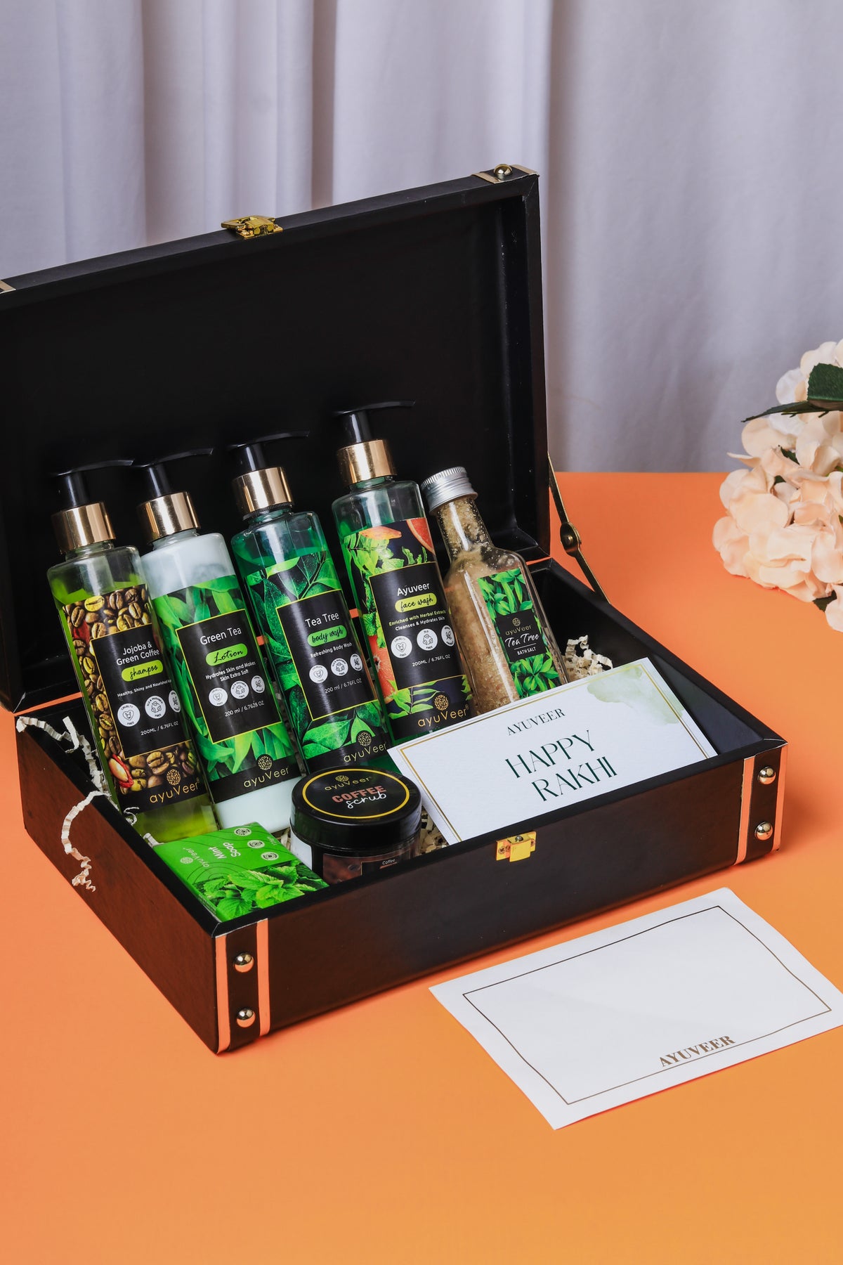 BLACK TRUNK BOX